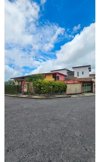 Se Vende Casa En El Picacho Urb San Juan San Antonio De Los Altos