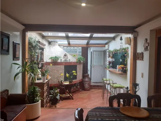 Venta Casa Pontevedra, 450 Mts, 1.950 Mm