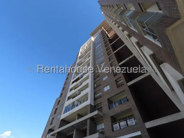 Alquiler Extraordinario Apartamento Ubicado En Edificio Parque La Música, Al Este De Barquisimeto  Profesional Inmobiliario Mehilyn Perez $