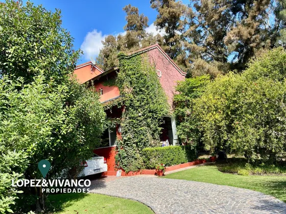 Muy Linda Casa En Champagnat, Estancias Del Pilar.