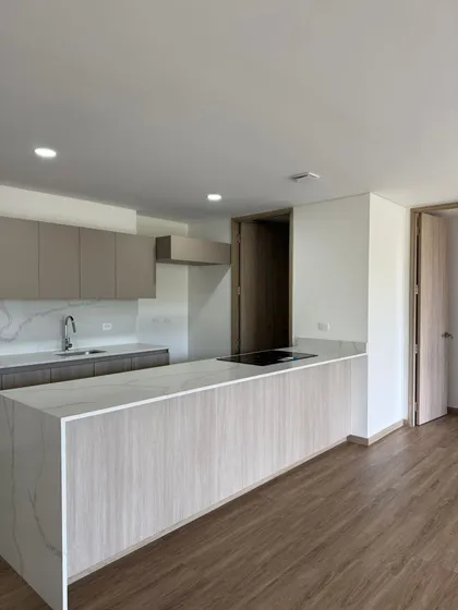 Arriendo Apartamento En Sajonia
