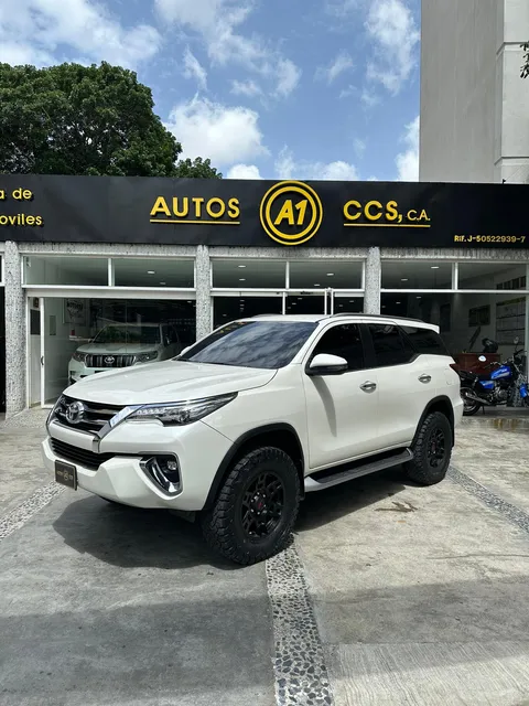 Toyota Fortuner Vxr-limited