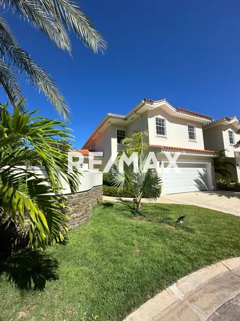 Townhouse En Obra Blanca, Exlusivo Y Lujoso Conjunto Atlantis, Paraiso 1, Maneiro, Isla De Margarita Cod: 1292