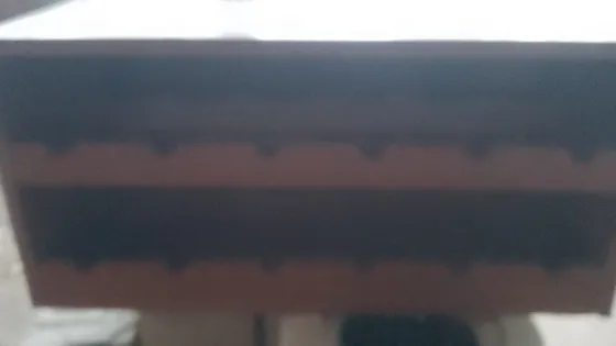 Se Vende Una Caja Para Vino Y Un Sillón Y Una Máquina De Cos