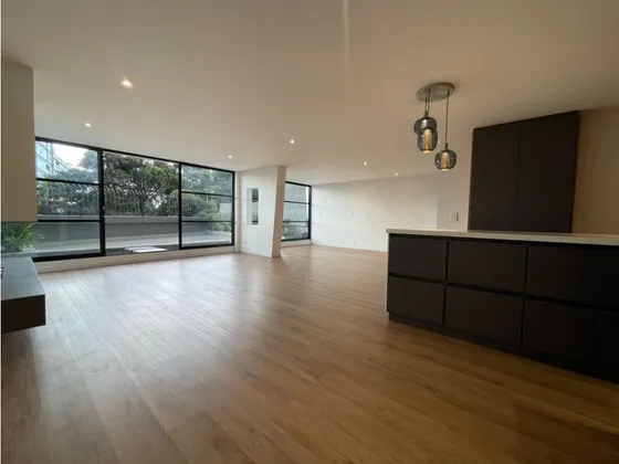 Venta Apto Con Terraza En Chico Oriental