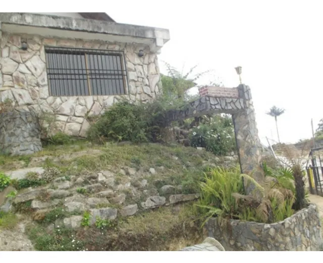 Casa En Venta En La Colonia Tovar En La Avenida Principal