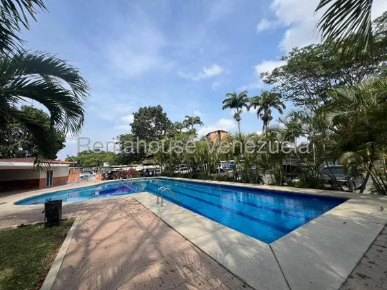 Apartamento En Venta En Barquisimeto Urb Metropolitano Javier Posee 72m2 Con Bellisimas Areas Comunes Cod 25 19260 Comunicate Soy Gabi Irastorza                                                        