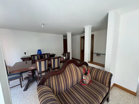 Vendo Apto Castropol Para Reformar