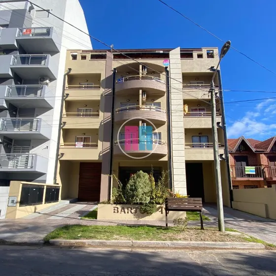 Departamento Con Gas Natural Y Cochera En Venta San Bernardo - San Juan 3056 