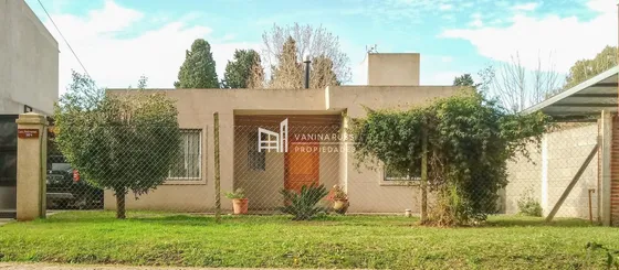 Venta Casa 2 Dormitorios Belén De Escobar Con Cochera
