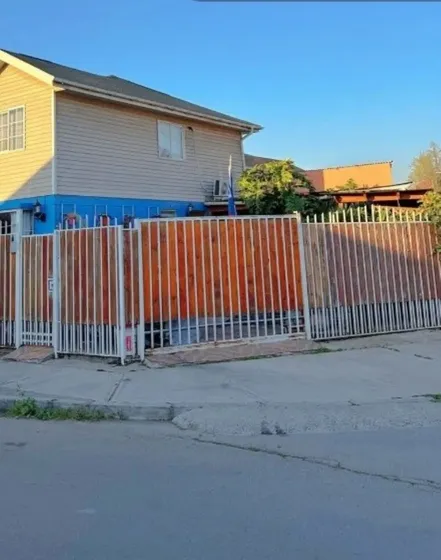Venta De Casa En Maipú, Barrio El Rosal.