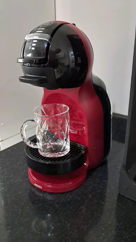 Detalhe da Cafeteira Nescafé Dolce Gusto Mini Me