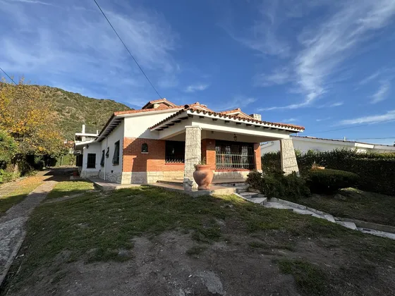 Casona Carlos Paz Con Vistas Cerca Del Centro Y Del Lago