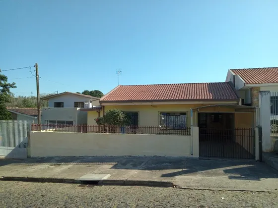 Casa À Venda Com 3 Quartos Em Uvaranas Vila Marumbi Próximo Ao Colégio Borell