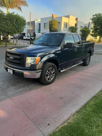 Ford F-150 3.7 Xl Cabina Y Media 4x2 Mt