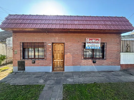 P.h 2 Ambientes - Apto Crédito - Patio Y Cochera - Ituzaingó Norte