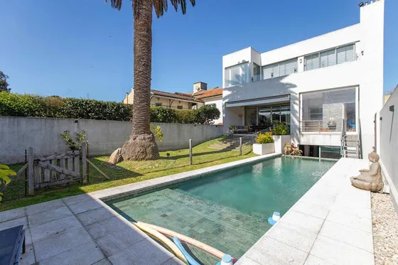 Casa A La Venta En Martinez 4 Dormitorios - Piscina - Garage 6 Automoviles