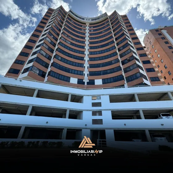 Ref 013 - 802  Grupo Inmobiliaria Vip Vargas Ofrece En Venta Apartamento Ubicado En La Llanada - Res Sol De Oro Iv - Estado La Guaira