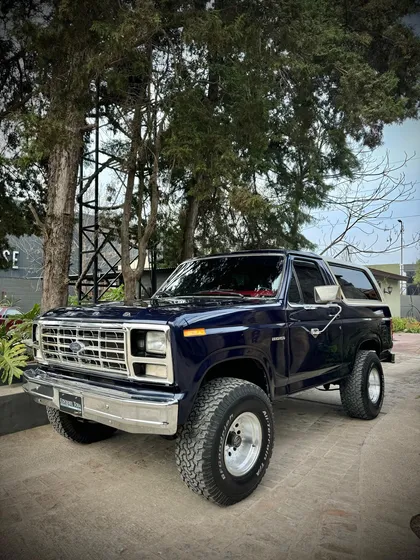 Ford Bronco Xlt V8 302