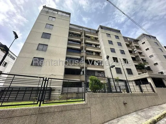 En Alquiler Bello Apartamento En La Urb Miranda Mls 25-22854