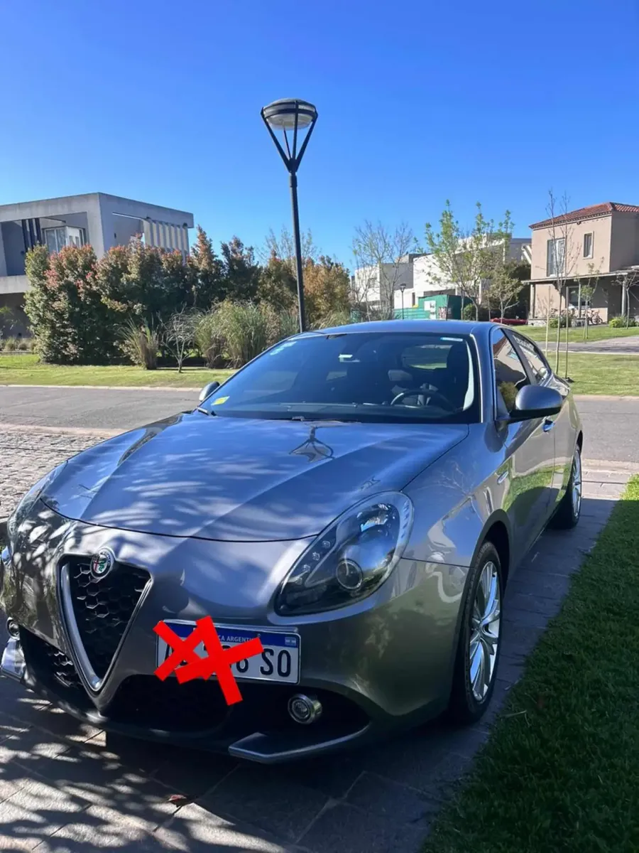 Alfa Romeo Giulietta 1.4 Distinctive 170cv AT64012048361090120