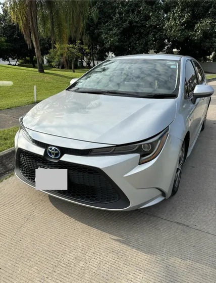 Toyota Corolla 1.8 Hybrid At