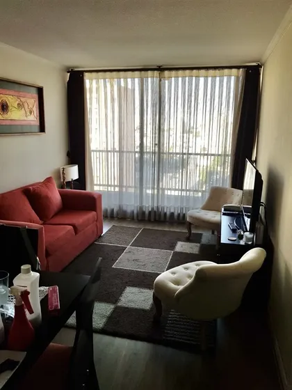Departamento En Arriendo De 2 Dorm. 2 Baños, 1e En Santiago