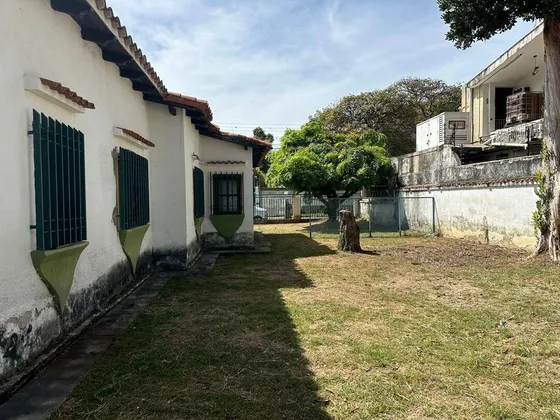 Oportunidad Comercial: Casa En Venta En La Zona Más Exclusiva De El Viñedo