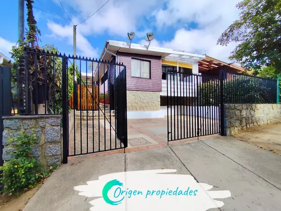 Casa En Venta En Algarrobo