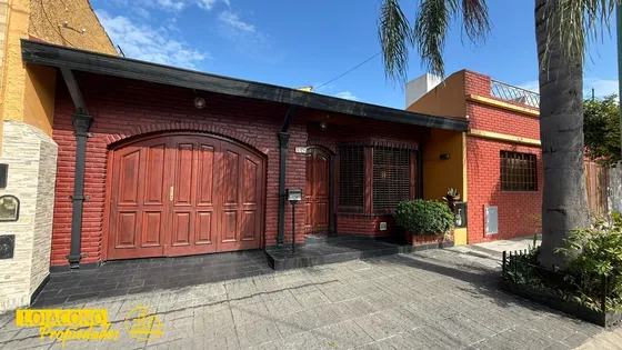 Casa En Venta 4amb C/cochera, Tza Y Qcho - Pje. Alfarero 4100 - Loiacono Propiedades