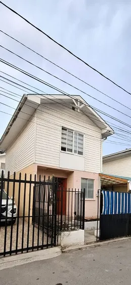 Venta Casa 2 Pisos Bto Norte Condominio Con Portón Eléctrico