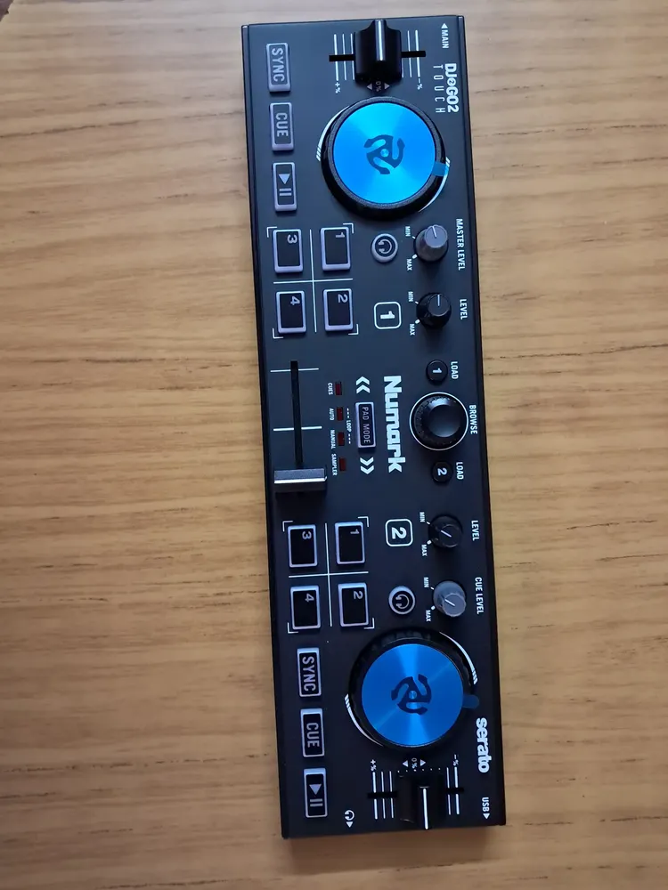 Numark Dj2go2 Touch: Controlador Usb Portátil Con 2 Decks | Frete