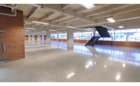 757m2 En Guayabal - Medellín Oficina Arriendo