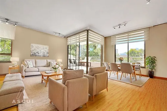 Amplitud, 4 Dorm. + Servicios, Pisos Madera