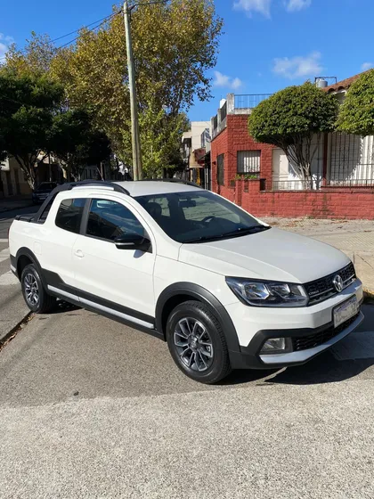 Volkswagen Saveiro 1.6 Cross Gp Cd 110cv Pack High