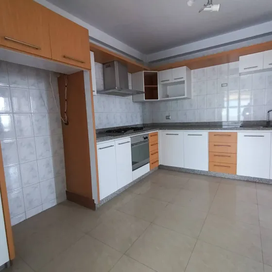 En Venta Amplio Apartamento En Mañongo (al)