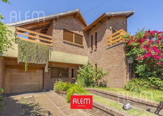 Casa En Venta En Turdera, Lomas De Zamora