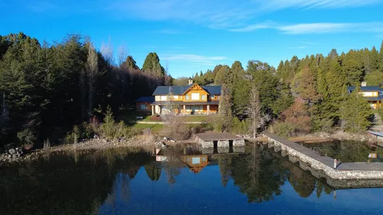Casa En Venta En San Martín De Los Andes, Mansión De Lujo Con Muelle Privado En Chihuallanca Lago Lolog