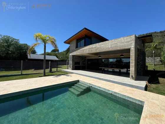 Exclusiva Propidad En Villa Del Dique | Valle De Calamuchita