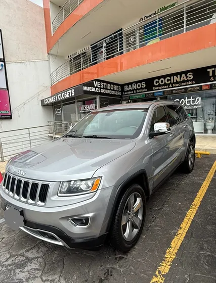 Jeep Grand Cherokee 3.6 Limited Lujo 4x2 Mt