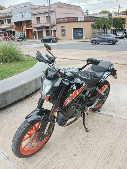 Ktm Duke 200