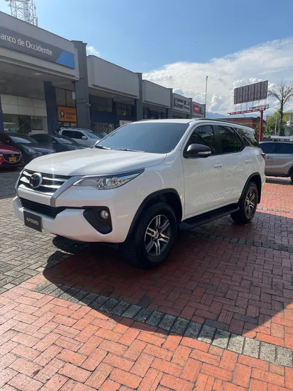 Toyota Fortuner 2.8l