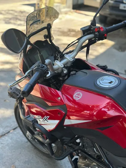 Moto Como Nueva. Papeles En Orden