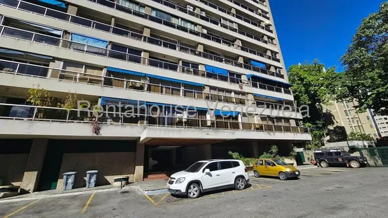 Apartamento En Alquiler Ideal Para Una Persona O Pareja Tiene Una Iluminación Divina En Sebucan Mls #26-5003