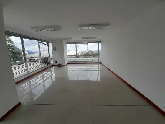 Oficina En Arriendo En Palogrande/manizales (279057486).