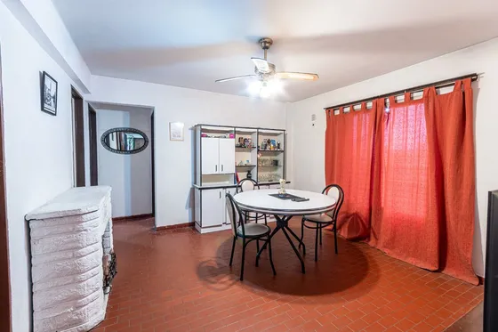 Venta Departamento  Claypole.