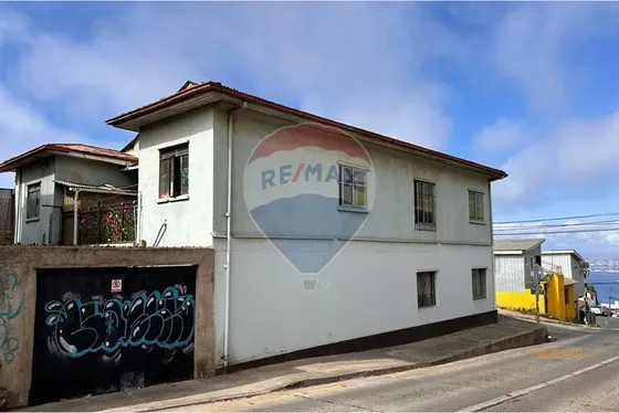 Excelente Oportunidad Casa Esquina