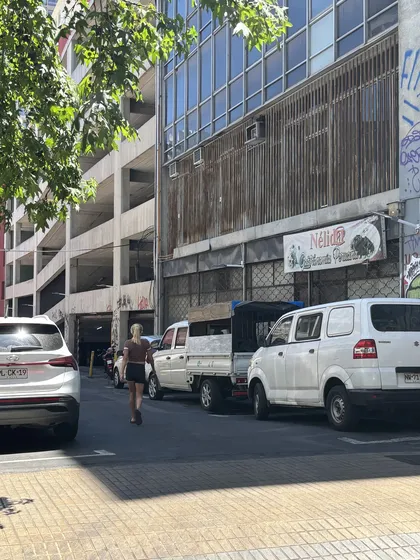 Venta Estacionamiento A Pasos Del Ex Congreso Nacional