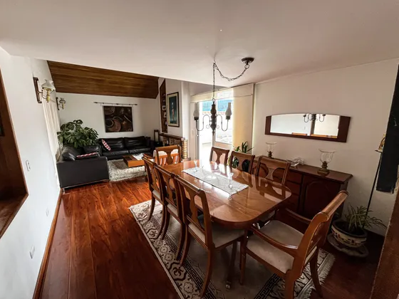 Casa En Venta En San Nicolás. Cod V2283