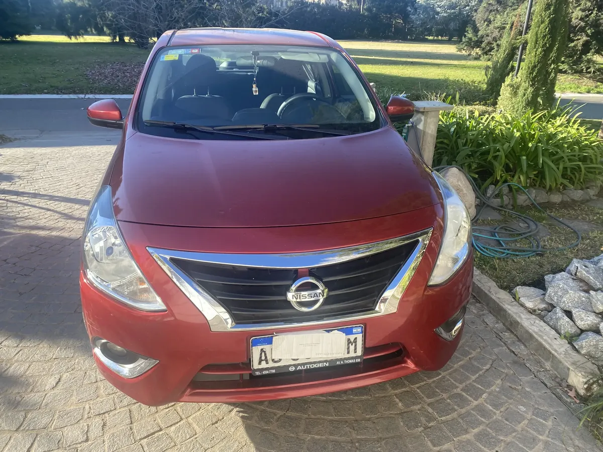 Nissan Versa Advance